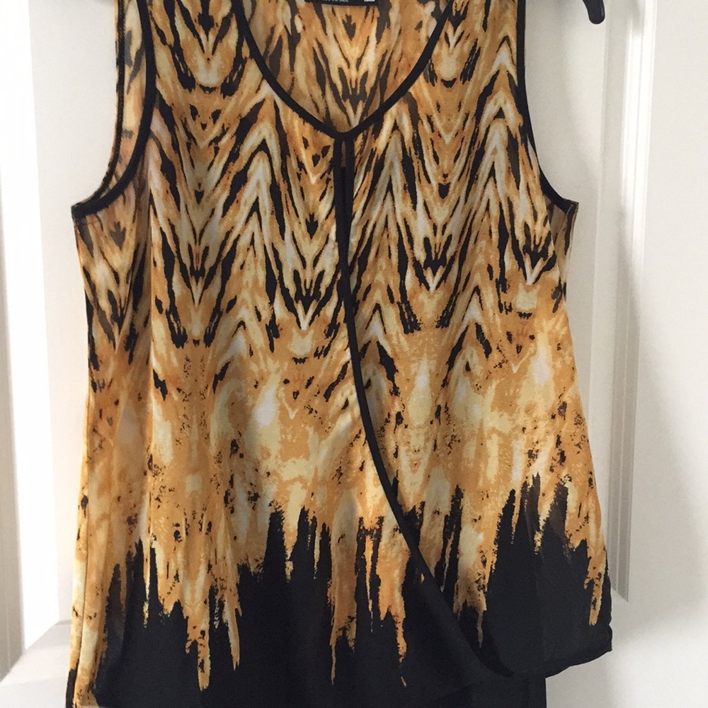 Blouse sleeve les almost new